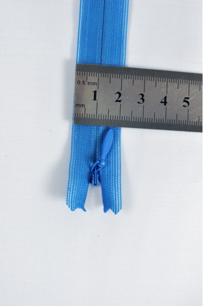 ZIP017  3號拉鏈  聚酯牙拉鏈  隱形拉鏈  密尾拉鏈 不設單獨拉鍊訂購 正面照